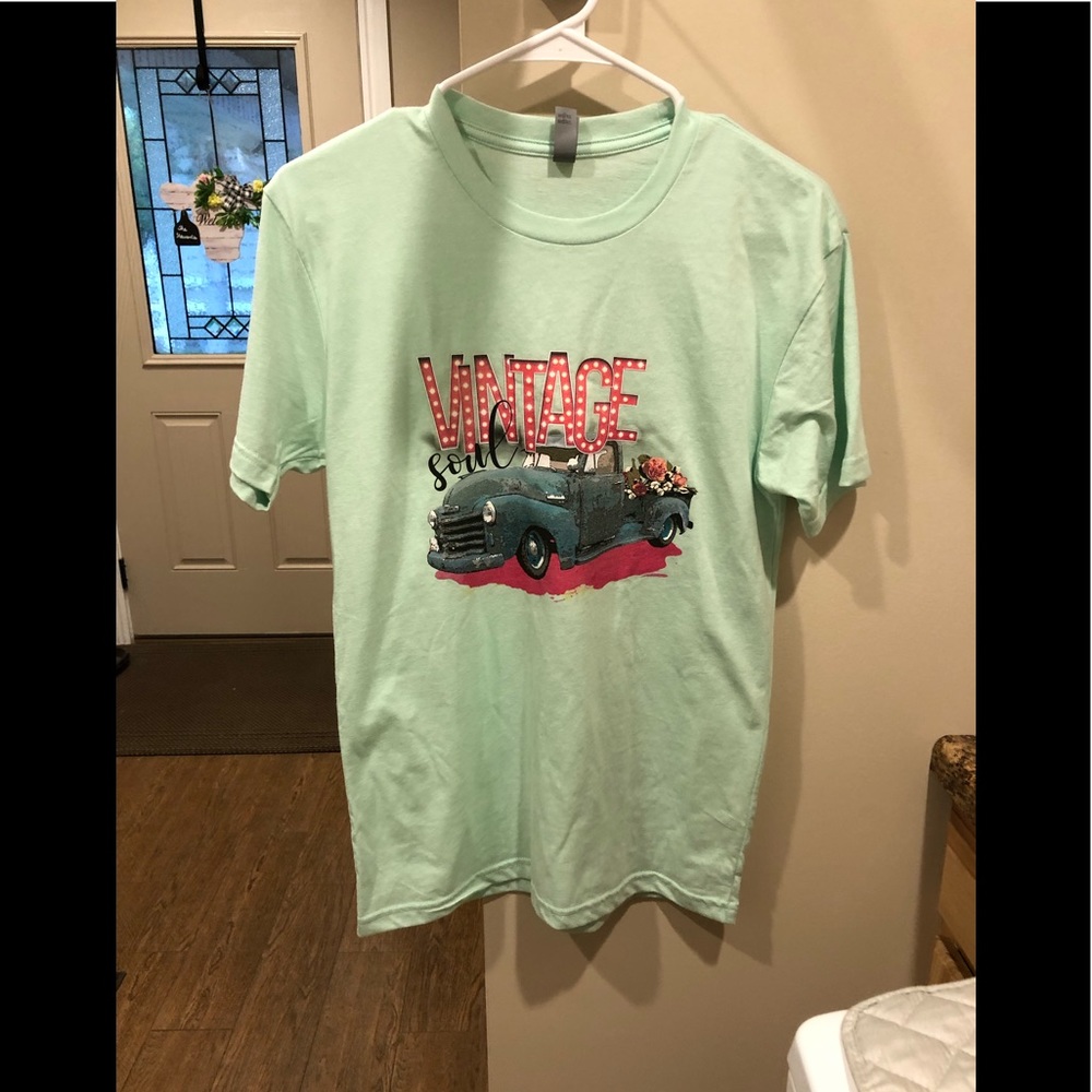 Women’s t shirt